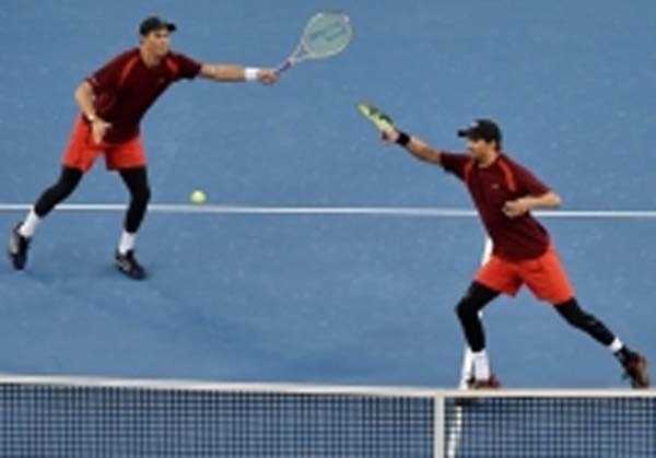 ब्रायन ब्रदर्स ने टेनिस से संन्यास की घोषणा की